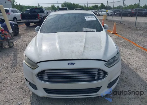 2013 Ford Fusion Se z USA, uszkodzony, nr VIN 3FA6P0H79DR185216
